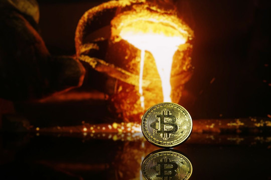 Bitcoin tụt giá