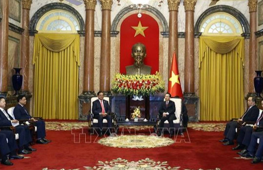 Chủ tịch nước Võ Văn Thưởng tiếp Phó Thủ tướng, Bộ trưởng Bộ Nội vụ Campuchia