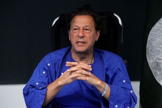 Pakistan ra lệnh bắt giữ cựu thủ tướng vì bán quà tặng nhà nước trái phép