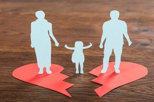 Phải làm thế nào khi bị chồng cũ cấm thăm con?