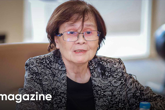 Nữ giáo sư toán đầu tiên của Việt Nam kể chuyện đóng học phí bằng 10kg gạo