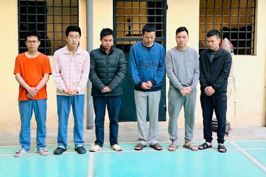 Thêm giám đốc và 5 thuộc cấp trung tâm đăng kiểm ở Hà Nội bị bắt