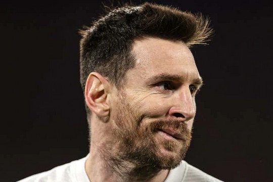Lionel Messi ra điều kiện để tiếp tục ở lại PSG
