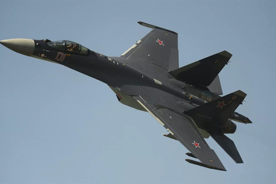 Iran tuyên bố mua tiêm kích Su-35S Nga