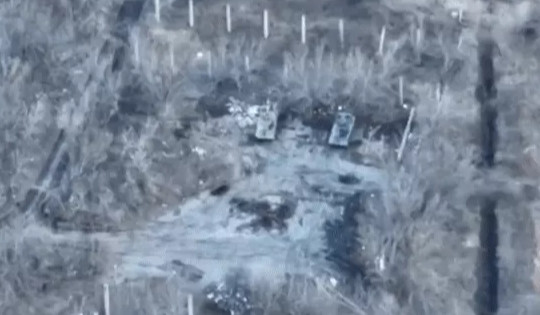 "Hỏa thần" HIMARS tập kích chính xác, phá hủy cùng lúc 2 pháo tự hành Nga