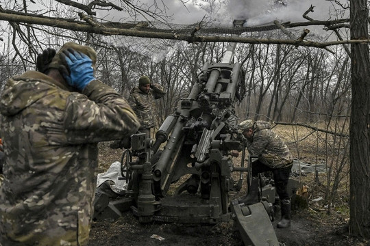 Nga - Ukraine cận chiến, giao tranh giành từng chiến hào ở chảo lửa Bakhmut