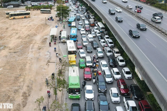 Hà Nội cấm xe đi từ Phạm Hùng rẽ trái vào Tôn Thất Thuyết, Nguyễn Hoàng