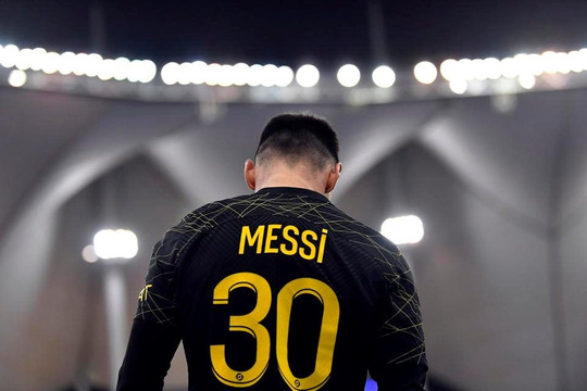 Lionel Messi: Ở lại PSG hay chọn thử thách mới?