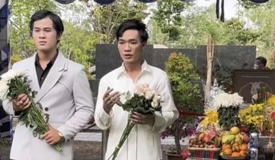 2 ca sĩ trẻ gây tranh cãi khi quay MV trước mộ cố NSƯT Vũ Linh