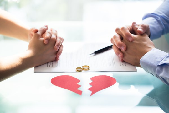Quyết định ly hôn vì đi chơi không thấy nhớ chồng