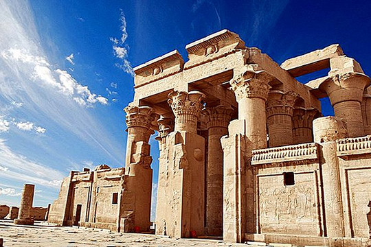 Ai Cập phát hiện 12 cung hoàng đạo hoàn chỉnh đầu tiên tại Đền Esna
