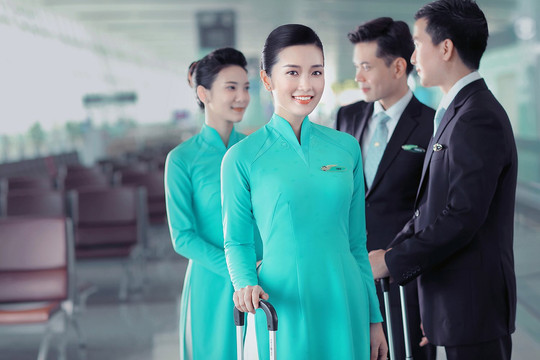 Tiếp viên hàng không tại Việt Nam được trả lương bao nhiêu một tháng?