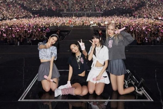 Một nữ sinh bị giam giữ vì lừa đảo vé concert BLACKPINK