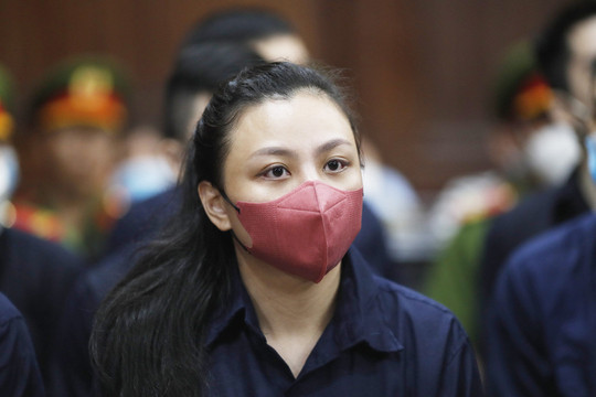 Xử nhóm sát hại Quân ‘xa lộ’: Bị cáo Võ Thùy Linh liên tục kêu oan