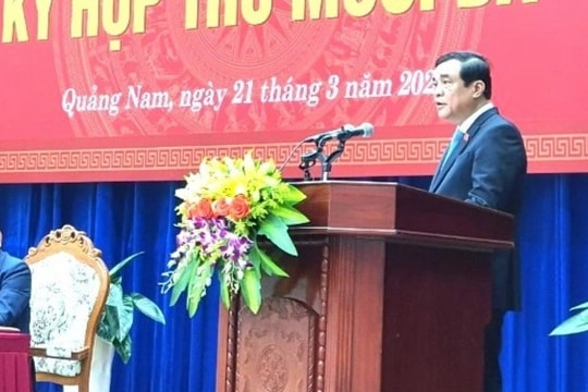 Bỏ phiếu cho ông Nguyễn Viết Dũng thôi làm đại biểu HĐND Quảng Nam