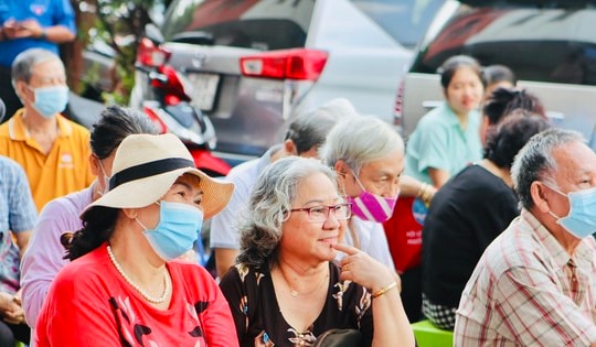 Bài học cho người đàn ông hễ gặp áp lực là hành hung vợ