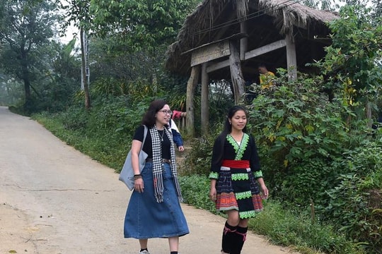 Sải bước ở Lai Châu: Lên bản 'suối có vàng'