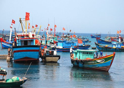 Phát triển kinh tế biển gắn với bảo vệ vững chắc chủ quyền biển, đảo