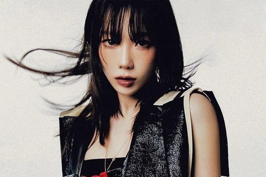 Nữ idol nổi tiếng đi tàu điện ngầm nhưng không ai nhận ra