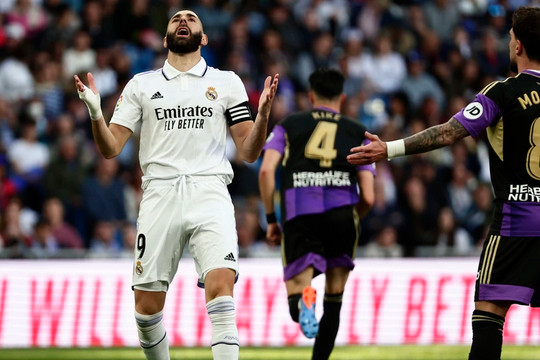 Benzema lập hat-trick trong 7 phút, Real Madrid giành chiến thắng 6-0