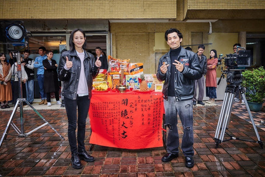 Liên Bỉnh Phát đóng cặp với mỹ nhân Đài Loan trong phim của Netflix
