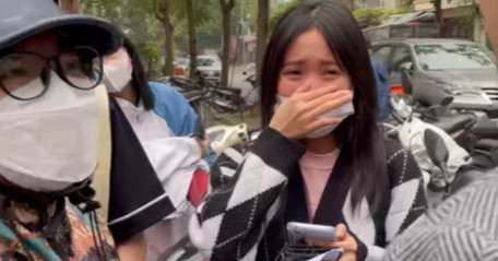 Thí sinh bật khóc vì lỡ kỳ thi chứng chỉ TOPIK tiếng Hàn