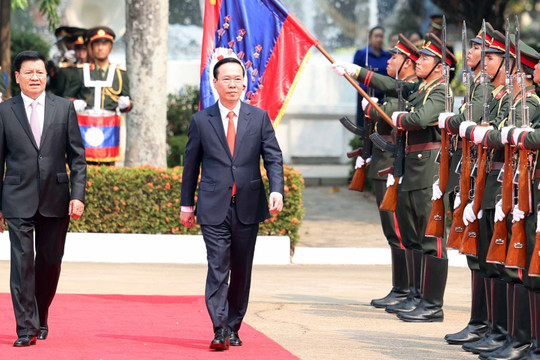 Lễ đón trọng thể Chủ tịch nước Võ Văn Thưởng tại Lào
