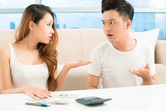 Mỗi ngày tôi đưa 100.000 đồng tiền đi chợ mà vợ vẫn chê ít