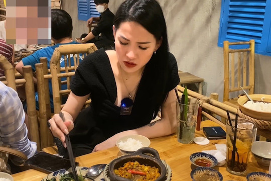 'Chiến thần' Hà Linh dừng review quán ăn và làn sóng cấm cửa TikToker
