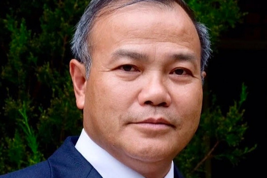 Quá trình "đi đêm" của cựu Đại sứ Vũ Hồng Nam trong vụ chuyến bay giải cứu