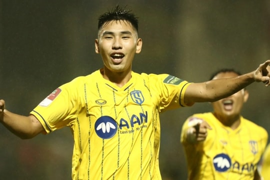 Đánh bại HA Gia Lai, SL Nghệ An có trận thắng đầu tiên ở V-League