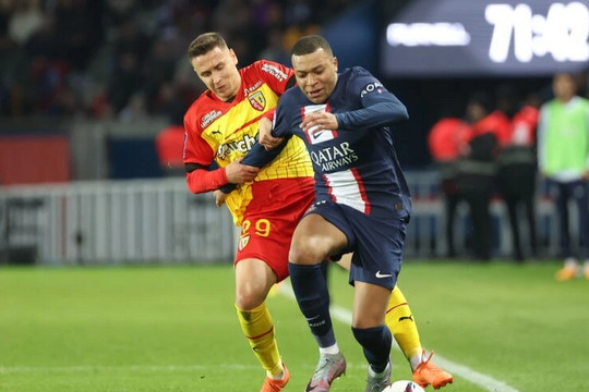 Mbappe và Messi tỏa sáng, PSG xây chắc ngôi đầu Ligue 1