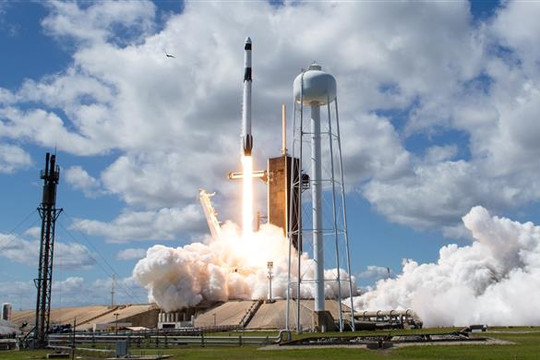 SpaceX thông báo phóng thêm 21 vệ tinh Internet lên quỹ đạo