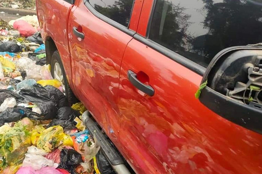 Vụ ô tô đi rửa nhưng hôm sau bị vứt ở bãi rác: Lái xe 16 tuổi đang bỏ trốn