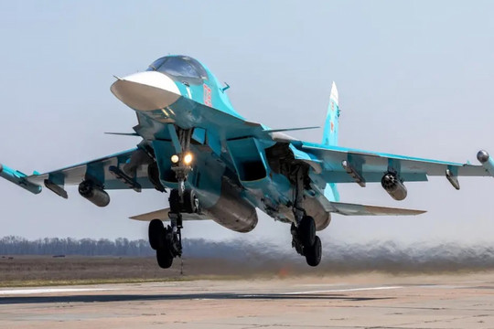 Tại sao 'Thú mỏ vịt' Su-34 là dòng máy bay đặc biệt của quân đội Nga?