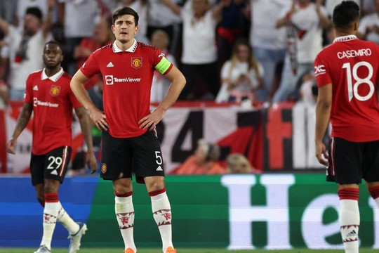 Maguire, De Gea mắc lỗi khiến Man Utd thua 0-3 trước Sevilla