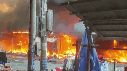 Cháy chợ Bình Thành ở Đồng Tháp, 14 ki ốt bị thiêu rụi