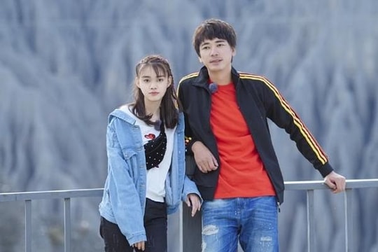 Sống chung nhà, nam ca sĩ nổi tiếng bị con gái ruột coi như người lạ