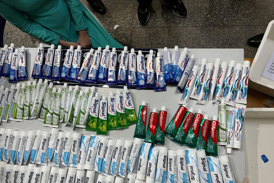 Vụ vận chuyển ma tuý trong kem đánh răng từ Pháp về Tân Sơn Nhất: Khởi tố 55 bị can