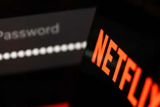 Cấm chia sẻ mật khẩu, Netflix mất cả triệu người dùng