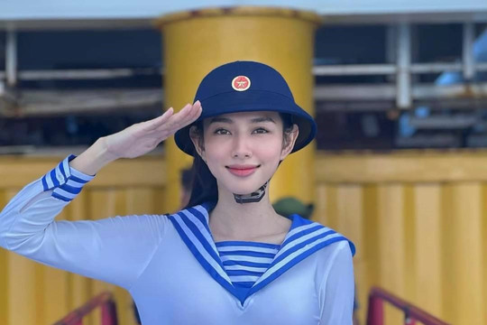 Hoa hậu Thùy Tiên 'biết ơn' các chiến sỹ và khoe dáng xinh với quân phục Hải quân