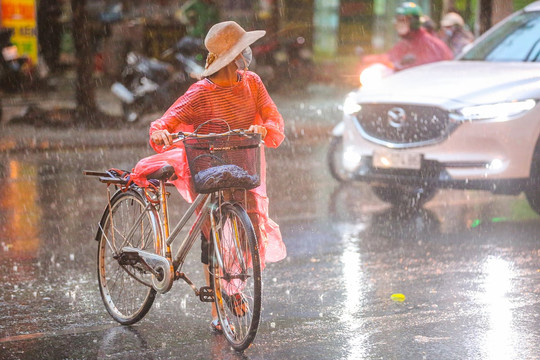 Dự báo thời tiết ngày Giỗ tổ Hùng Vương: Không khí lạnh tràn về, Bắc Bộ mưa lạnh
