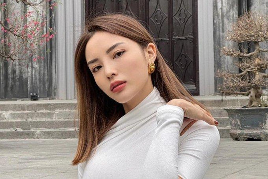 Hoa hậu Kỳ Duyên tuổi 26: Ngoại hình nóng bỏng, 'tay chơi' hàng hiệu