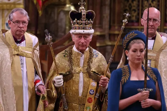 Vua Charles III và Hoàng hậu Camilla đăng quang