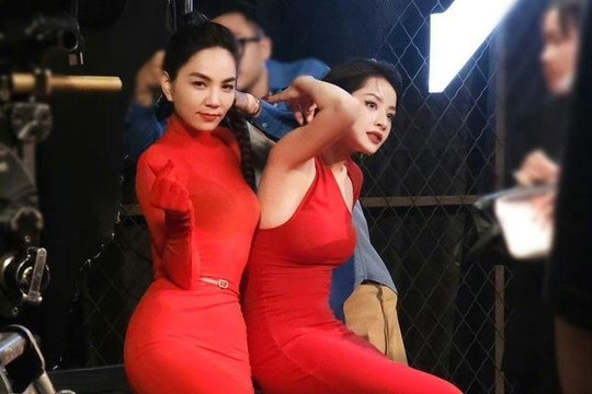 Chi Pu 'đu idol' ở Đạp Gió 2023: Chung đội Ella, còn được khen hết lời