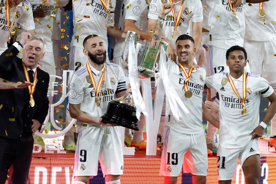 Real vô địch Copa del Rey sau 9 năm chờ đợi