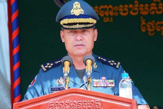 Đại tướng Sao Sokha từ chức chủ tịch Liên đoàn Bóng đá sau khi Campuchia thua trận