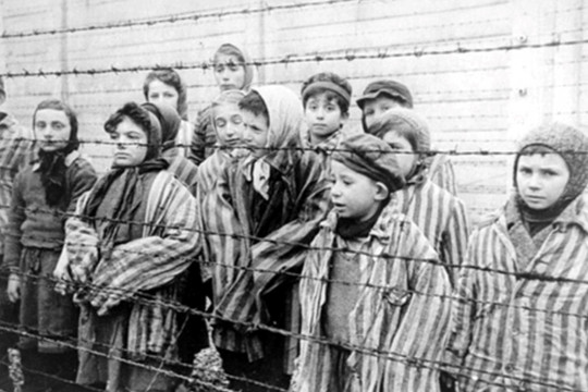 Bài học đau xót cho nhân loại từ "địa ngục" Auschwitz