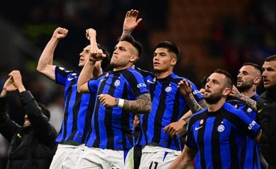 Hạ gục Milan chóng vánh, Inter đặt một chân vào chung kết Champions League
