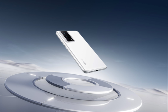 Smartphone POCO F5 Pro dùng vi xử lý Snapdragon 8+ Gen 1 cho game thủ